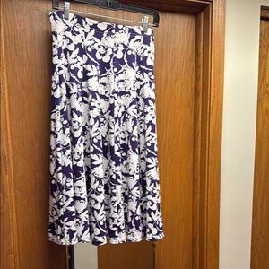 Chic A-Line Skirt in Purple and White Floral